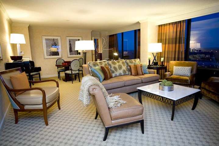 Hotel Doubletree By Hilton Hartford Downtown Extérieur photo