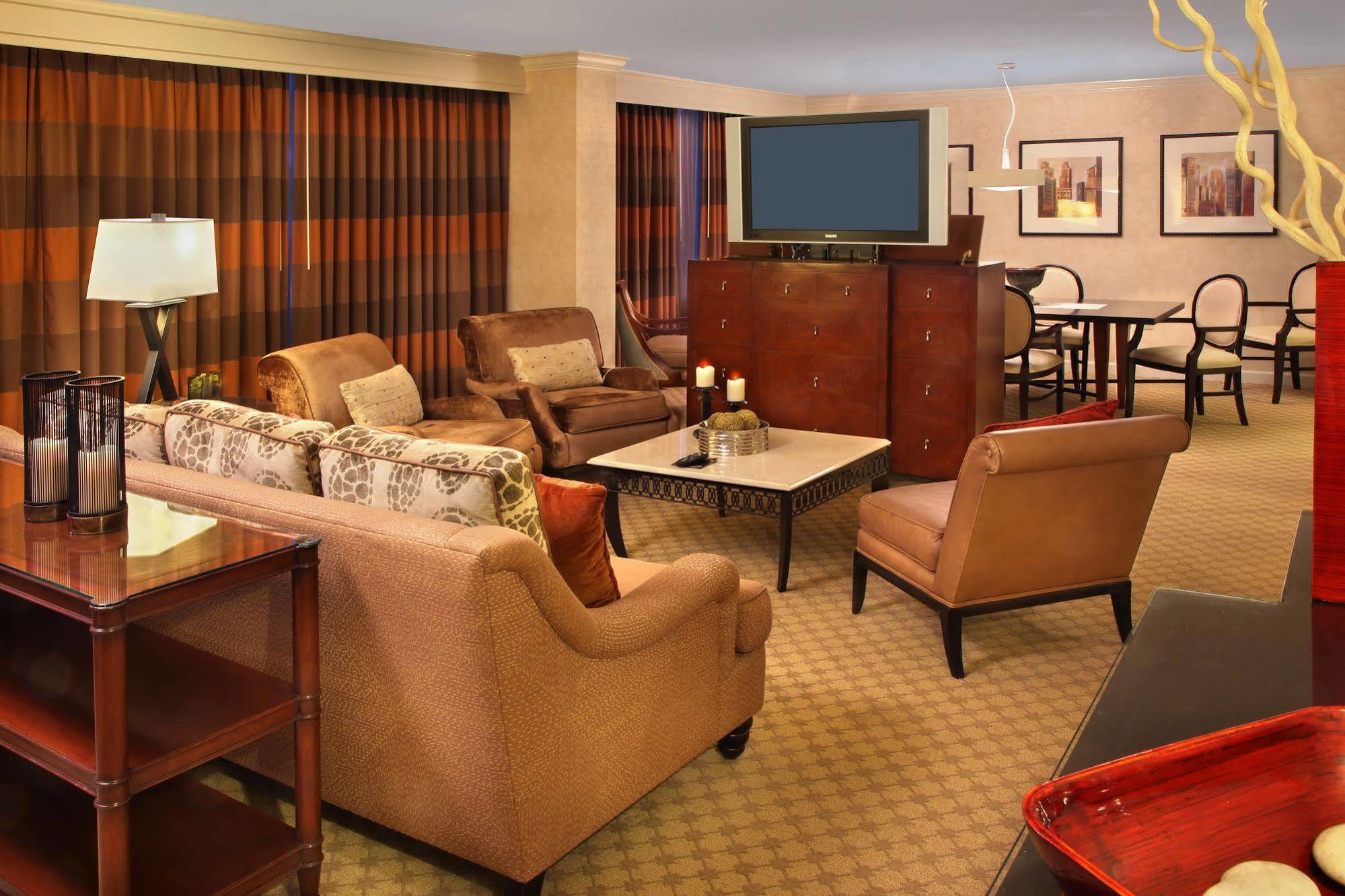 Hotel Doubletree By Hilton Hartford Downtown Extérieur photo